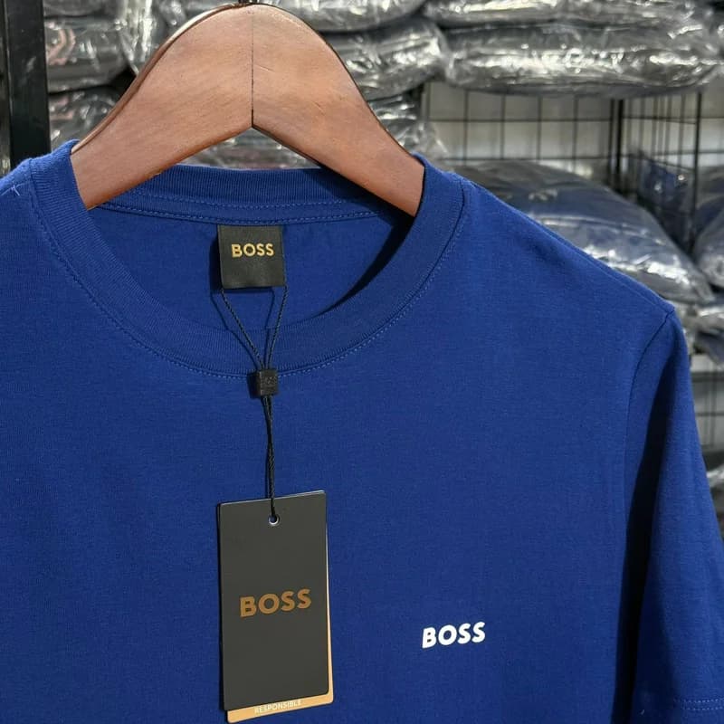 Camiseta Basica Hugo Boss cor Azul Royal — imagem 1 de 3