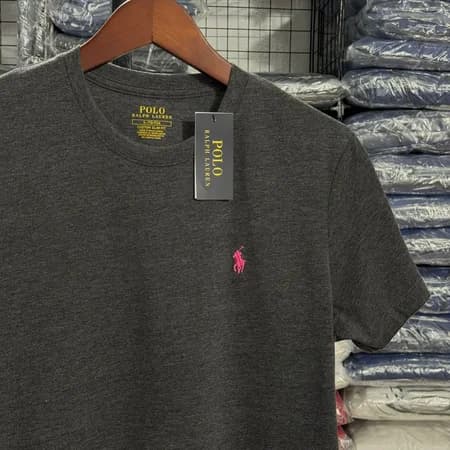 Camiseta Basica Ralph Lauren cor Cinza Chumbo — imagem 1 de 1