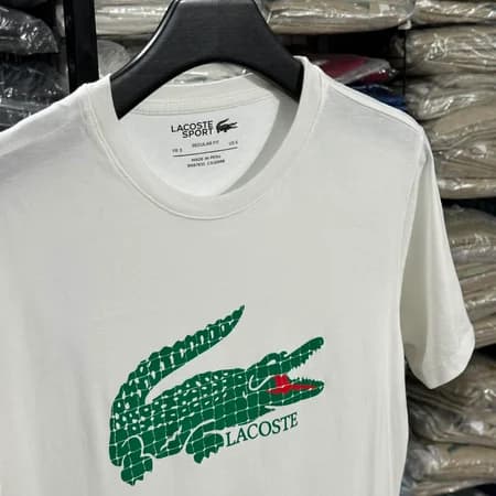 Camiseta Estampada Lacoste cor Branco — imagem 1 de 1